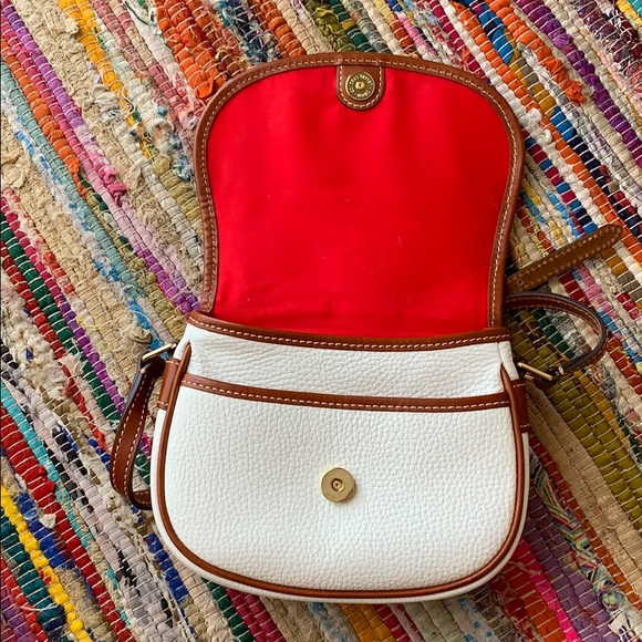 Dooney & Bourke White and tan purse. - Picture 5 of 8